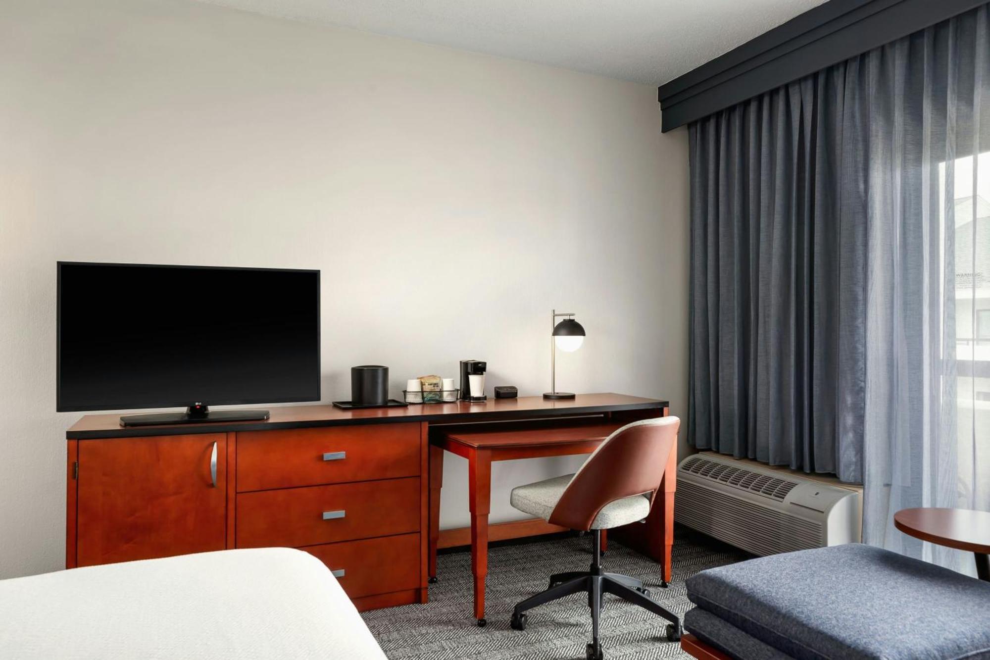 Courtyard By Marriott Minneapolis-St. Paul Airport Mendota Heights Bagian luar foto