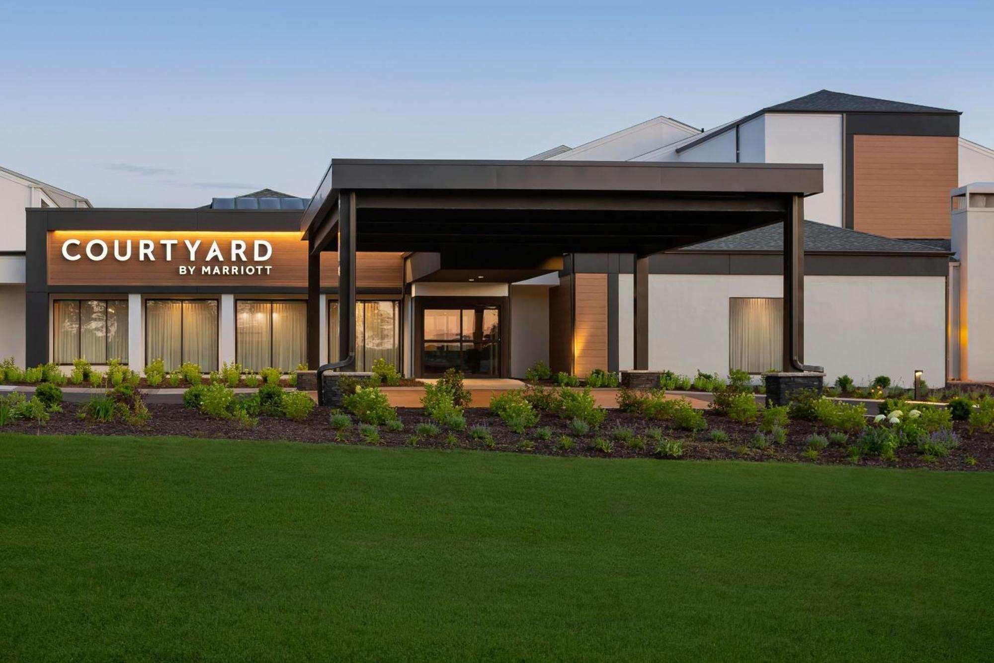 Courtyard By Marriott Minneapolis-St. Paul Airport Mendota Heights Bagian luar foto