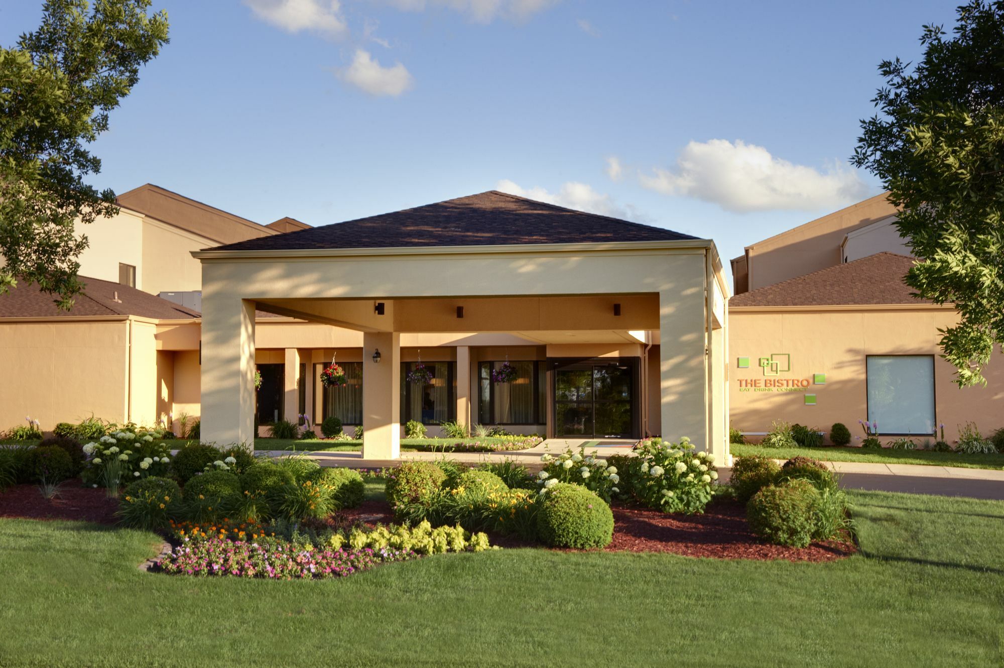 Courtyard By Marriott Minneapolis-St. Paul Airport Mendota Heights Bagian luar foto